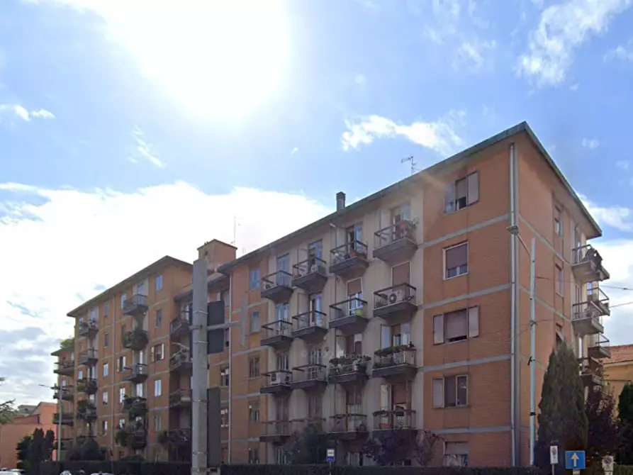 Immagine 5 di Laboratorio in vendita  in via Giovanni Bertini  a Prato