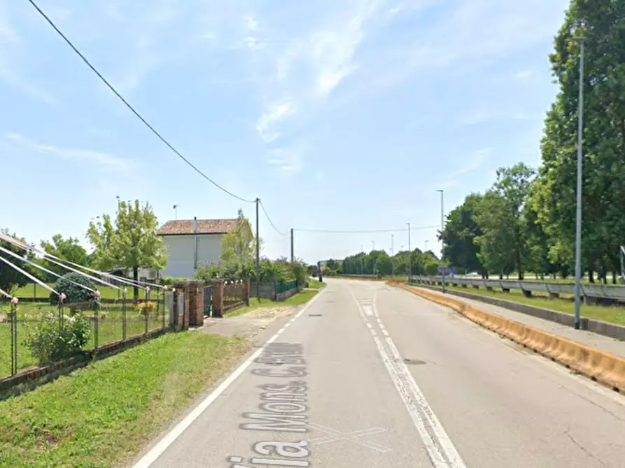 Immagine 10 di Magazzino in vendita  in  Via Monsignor Candido Breda a Paese