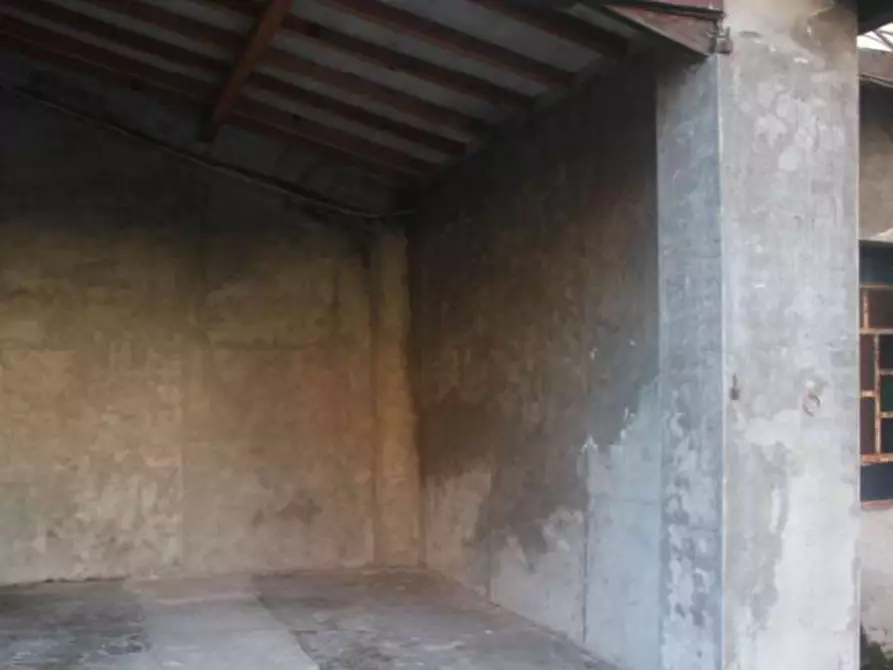 Immagine 8 di Appartamento in vendita  in Via Roma a Saronno