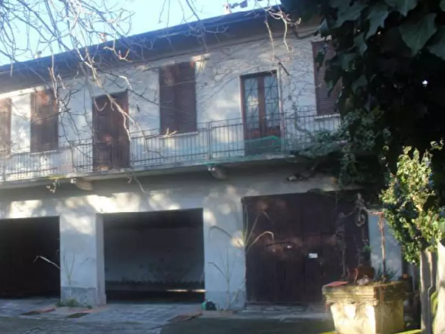 Immagine 12 di Appartamento in vendita  in Via Roma a Saronno