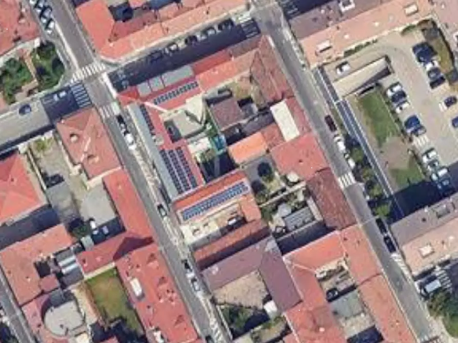 Immagine 1 di Negozio in vendita  in Via Cristoforo Colombo a Legnano