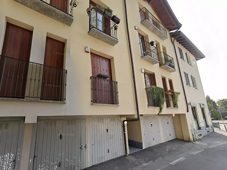 Immagine 14 di Appartamento in vendita  in Via S. Carlo a Verano Brianza