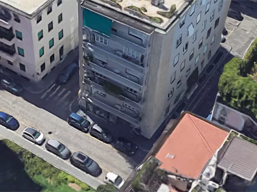 Immagine 6 di Negozio in vendita  in Via del Don  a Milano