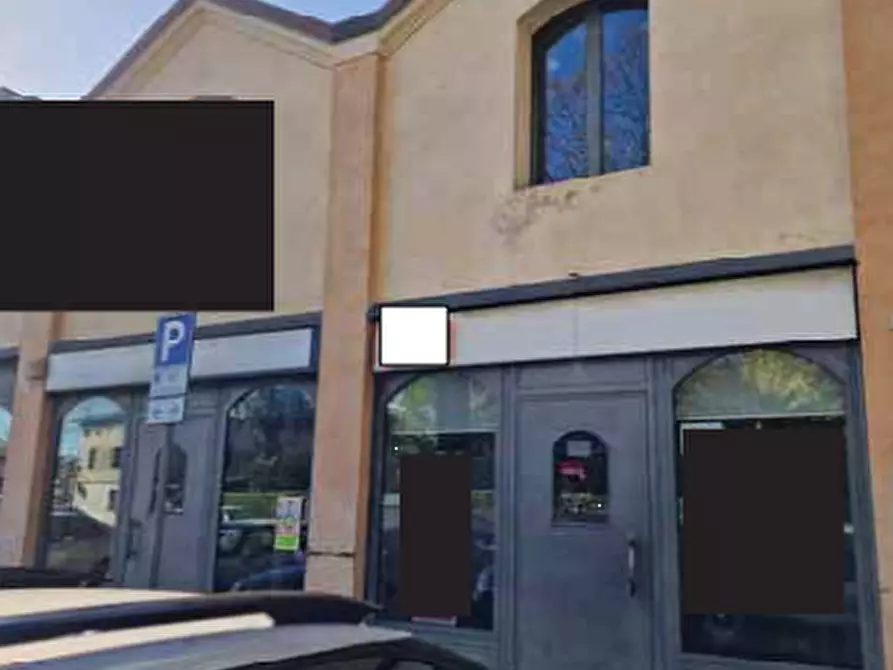 Immagine 1 di Negozio in vendita  in Via Risorgimento a Montebelluna