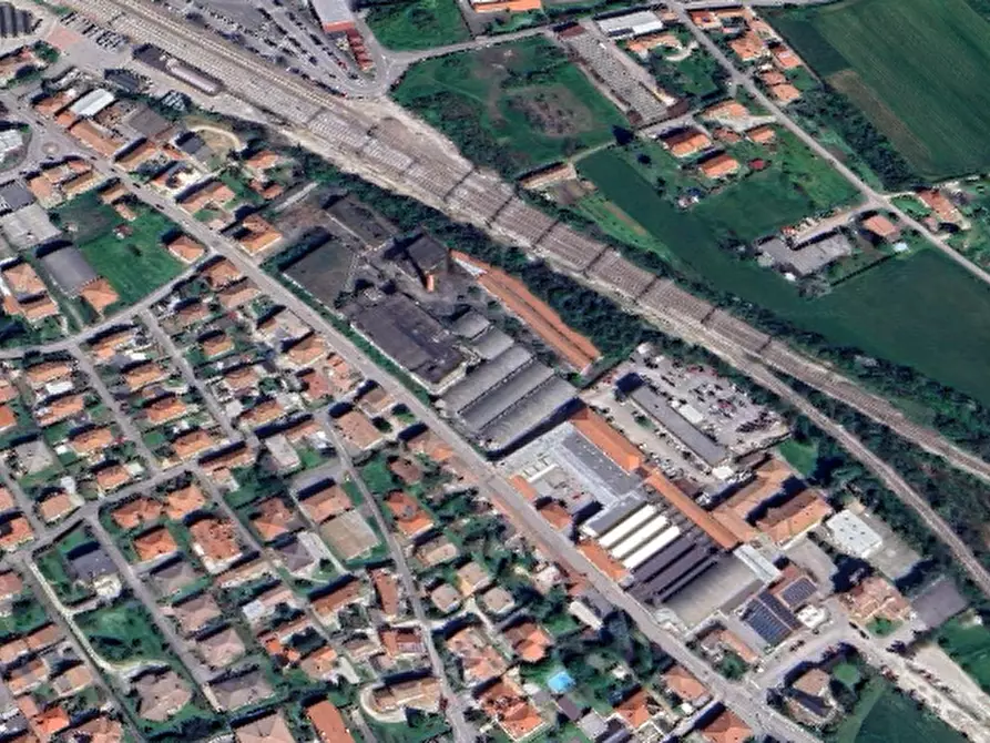 Immagine 11 di Negozio in vendita  in Via Risorgimento a Montebelluna