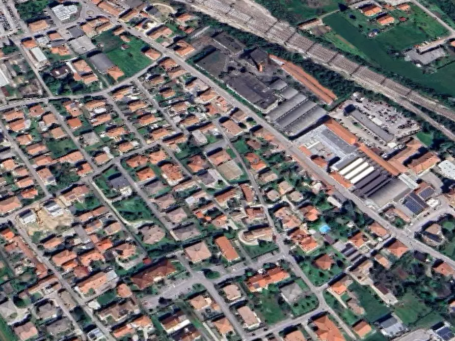 Immagine 12 di Negozio in vendita  in Via Risorgimento a Montebelluna