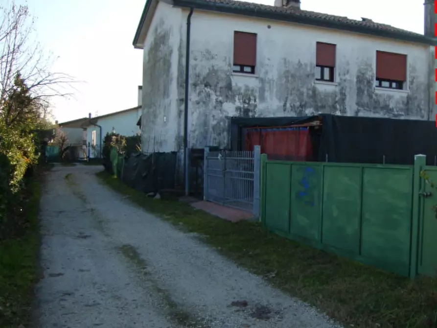 Immagine 2 di Casa indipendente in vendita  in via Milan a Zero Branco