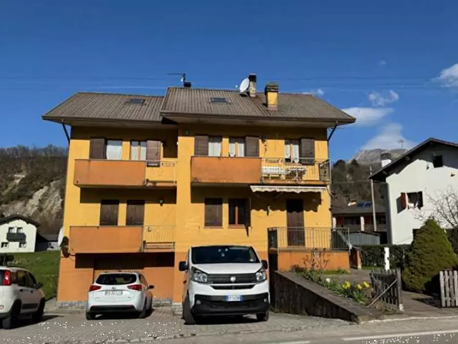 Immagine 1 di Appartamento in vendita  in Via Monte Cavallo a Alpago