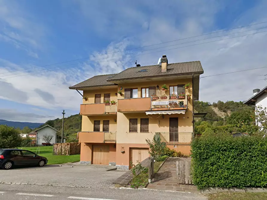 Immagine 12 di Appartamento in vendita  in Via Monte Cavallo a Alpago