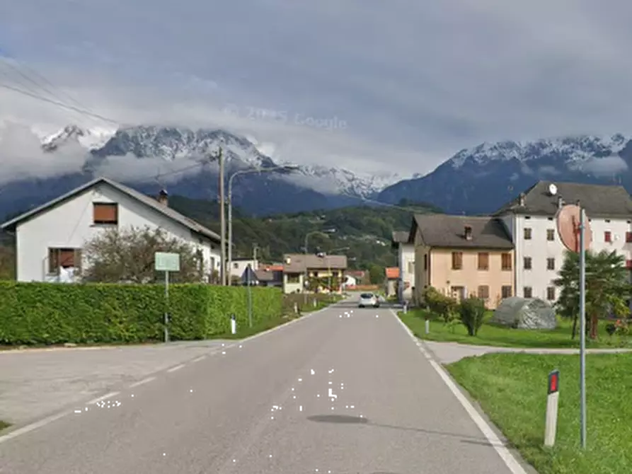 Immagine 14 di Appartamento in vendita  in Via Monte Cavallo a Alpago