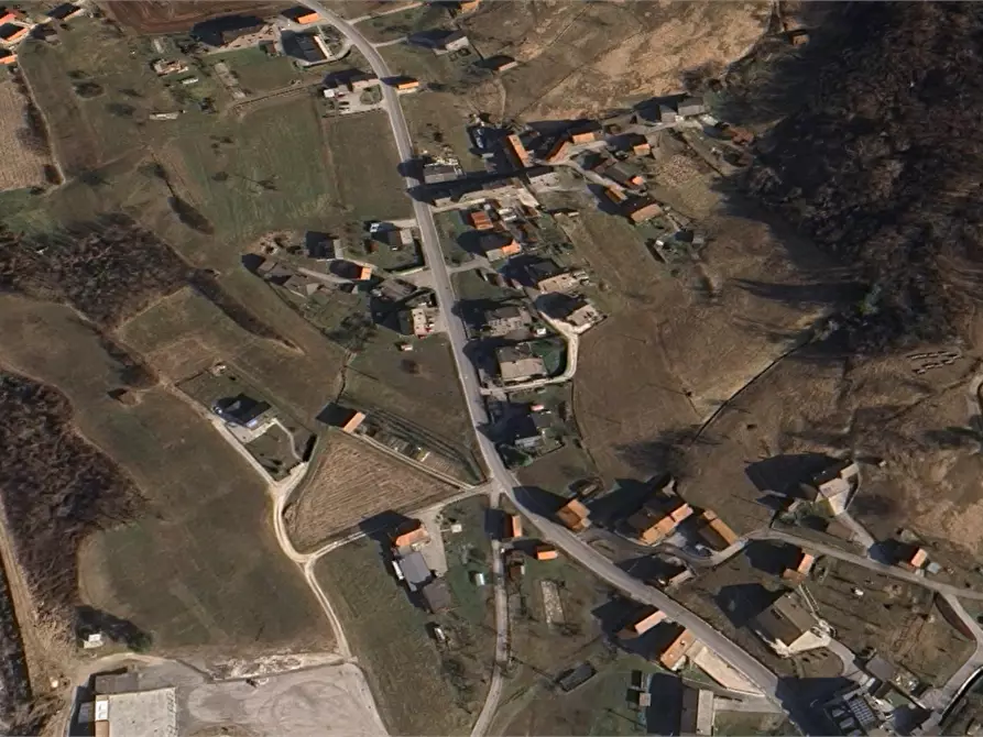 Immagine 15 di Appartamento in vendita  in Via Monte Cavallo a Alpago