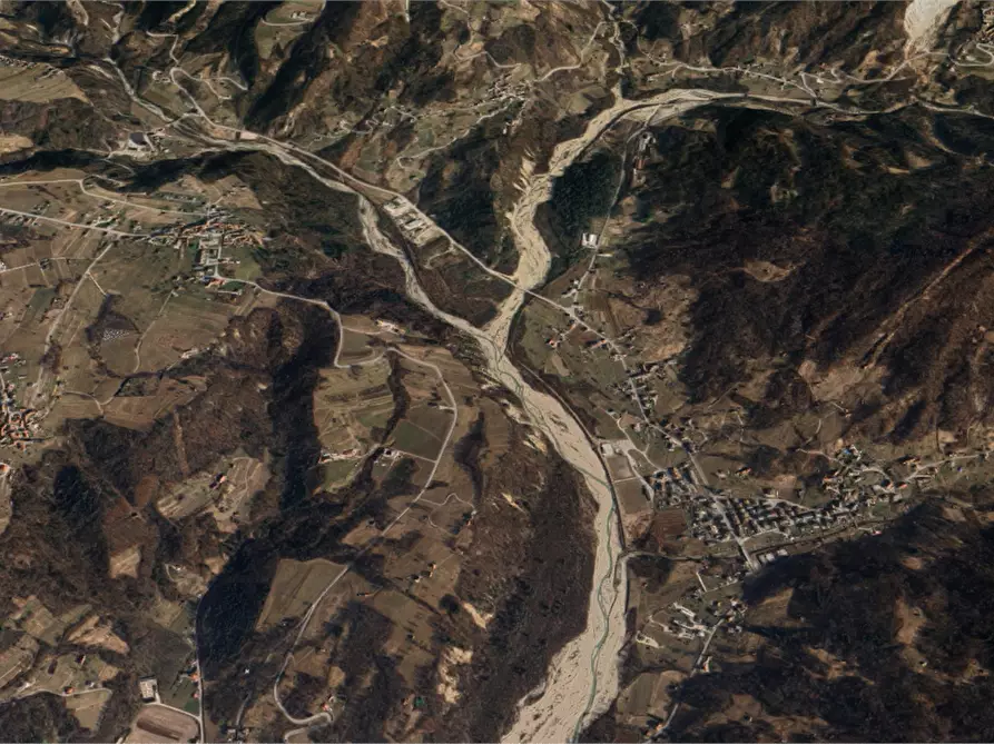 Immagine 19 di Appartamento in vendita  in Via Monte Cavallo a Alpago