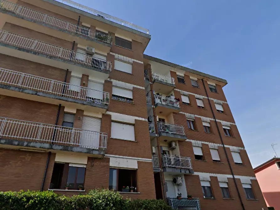 Immagine 5 di Appartamento in vendita  in Via Segaluzza a Pordenone