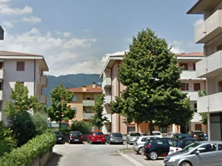 Immagine 16 di Negozio in vendita  in Via Isonzo a Romano D'ezzelino