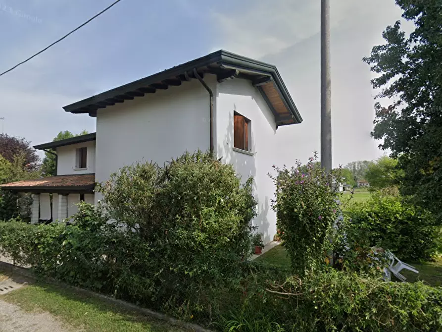 Immagine 2 di Casa bifamiliare in vendita  in Via Nazario Sauro a Fiume Veneto