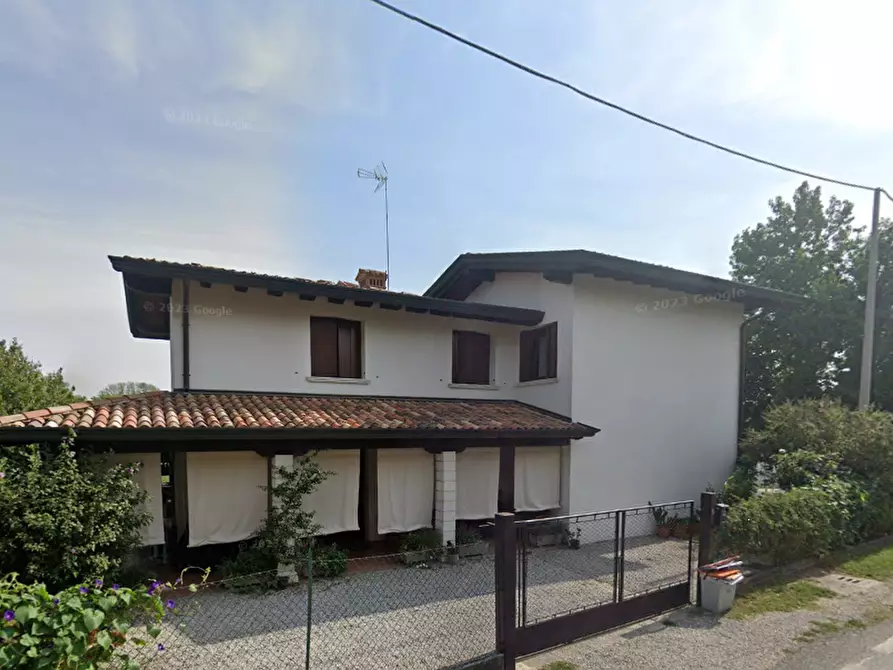 Immagine 10 di Casa bifamiliare in vendita  in Via Nazario Sauro a Fiume Veneto