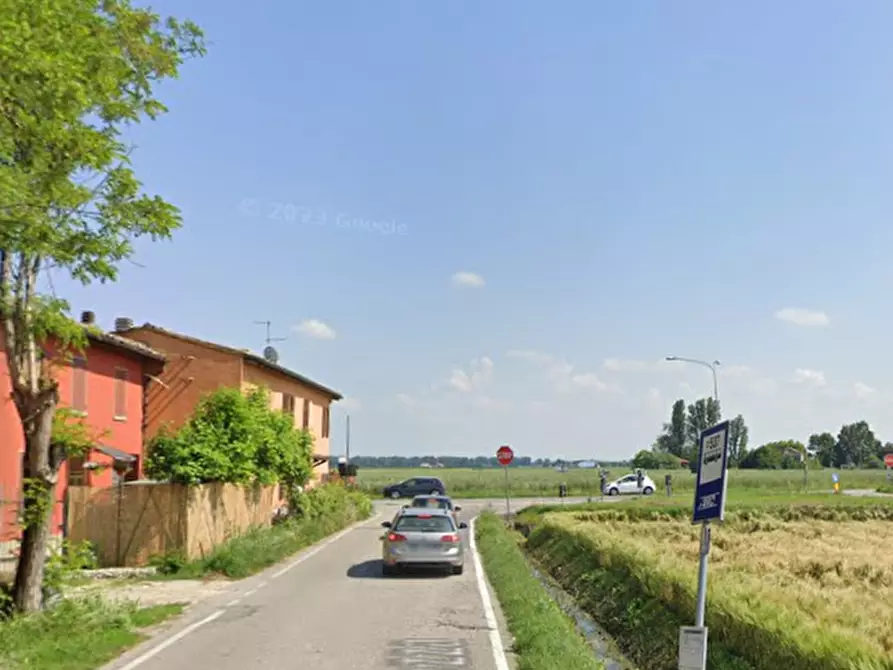 Immagine 6 di Magazzino in vendita  in Via Malvezza a Molinella