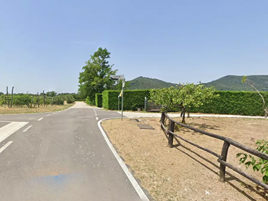 Immagine 16 di Stabile in vendita  in Via Contea a Teolo