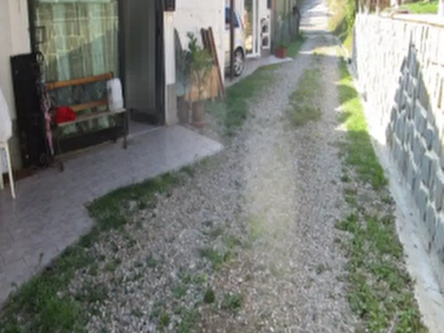 Immagine 2 di Appartamento in vendita  in Via Carviano di Savignano a Grizzana Morandi