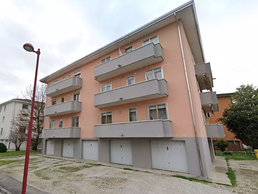 Immagine 2 di Appartamento in vendita  in Via Bragni  a Cadoneghe