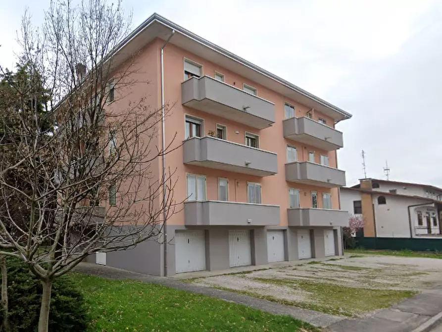 Immagine 3 di Appartamento in vendita  in Via Bragni  a Cadoneghe