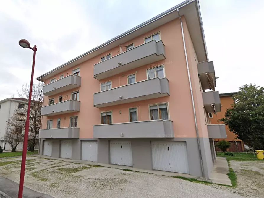 Immagine 8 di Appartamento in vendita  in Via Bragni  a Cadoneghe