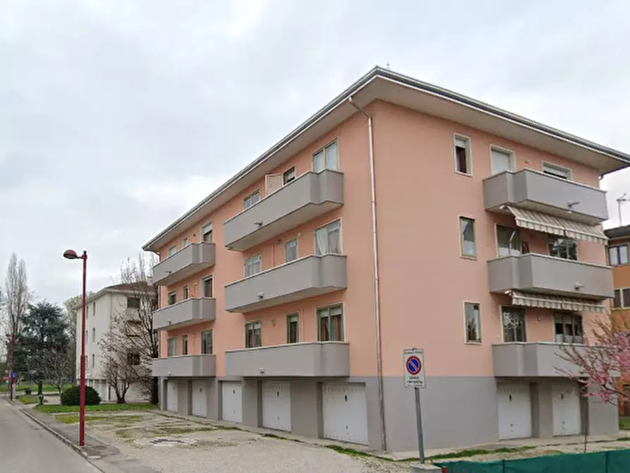 Immagine 17 di Appartamento in vendita  in Via Bragni  a Cadoneghe