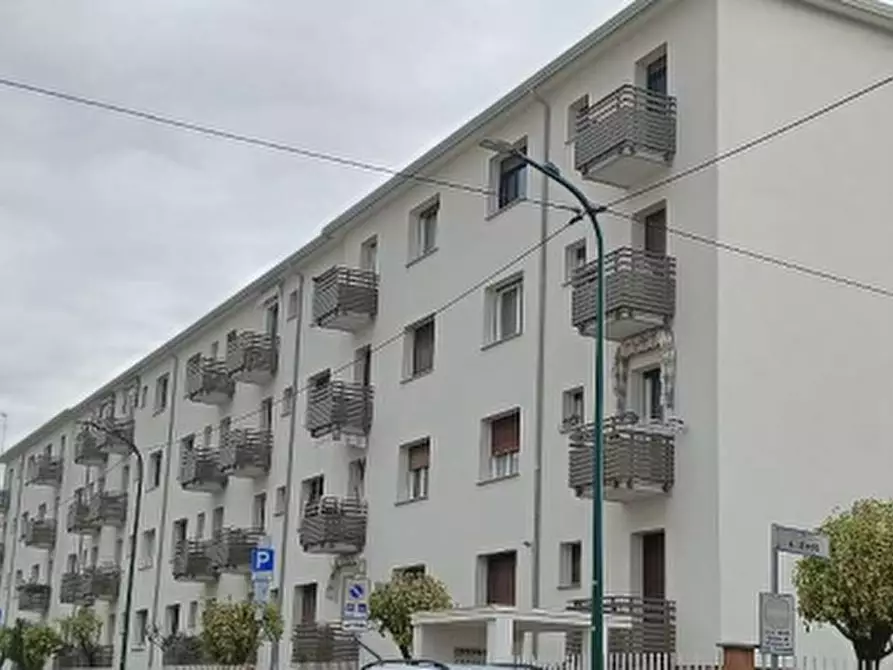 Immagine 2 di Appartamento in vendita  in Via Giuseppe Tassini a Venezia