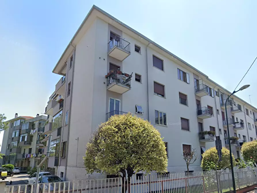 Immagine 1 di Appartamento in vendita  in Via Giuseppe Tassini a Venezia