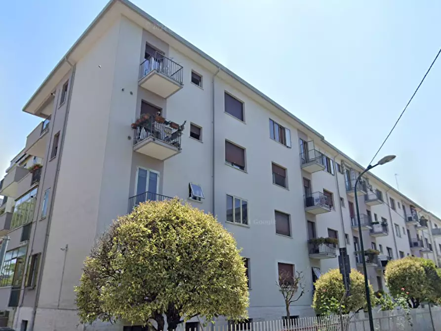 Immagine 5 di Appartamento in vendita  in Via Giuseppe Tassini a Venezia