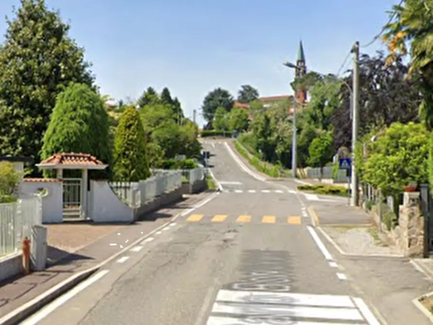 Immagine 3 di Appartamento in vendita  in via San Carlo Borromeo a Casatenovo