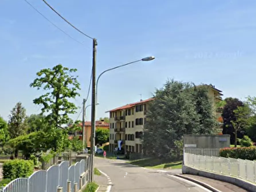 Immagine 4 di Appartamento in vendita  in via San Carlo Borromeo a Casatenovo