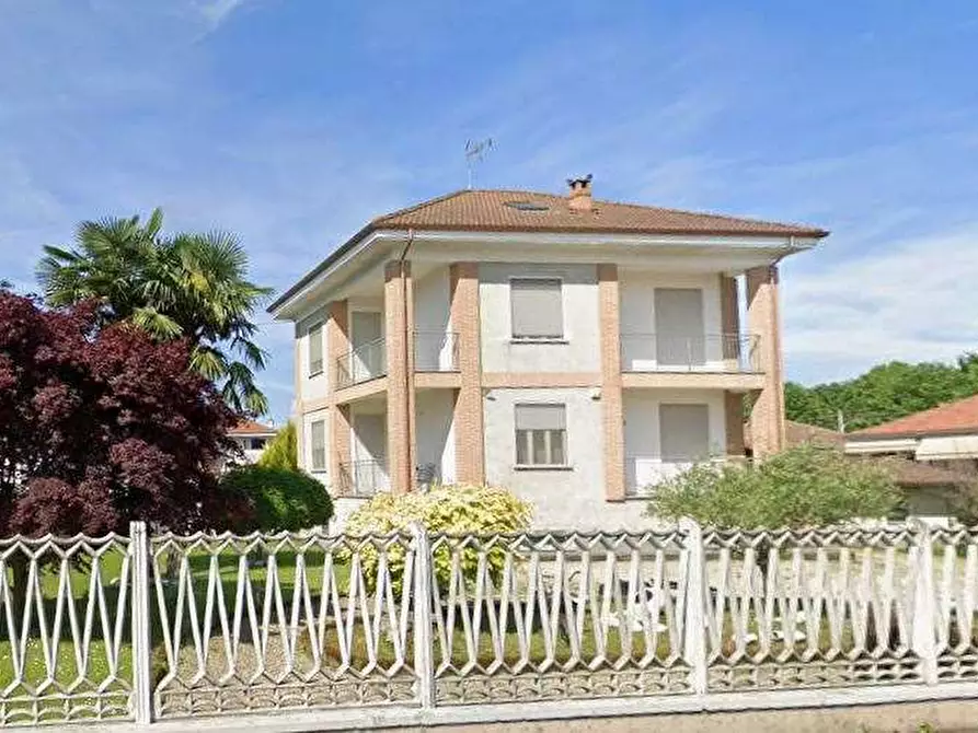 Immagine 13 di Villa in vendita  in Via Torino a Scalenghe