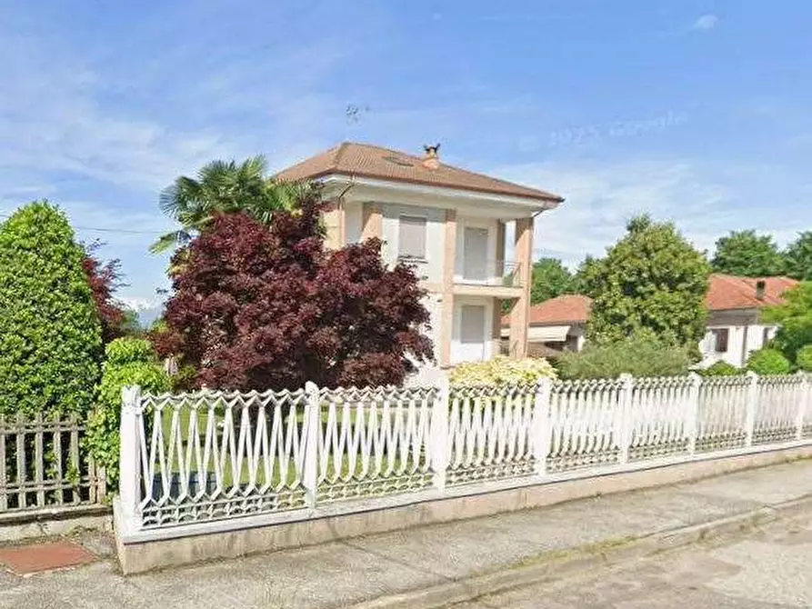 Immagine 14 di Villa in vendita  in Via Torino a Scalenghe