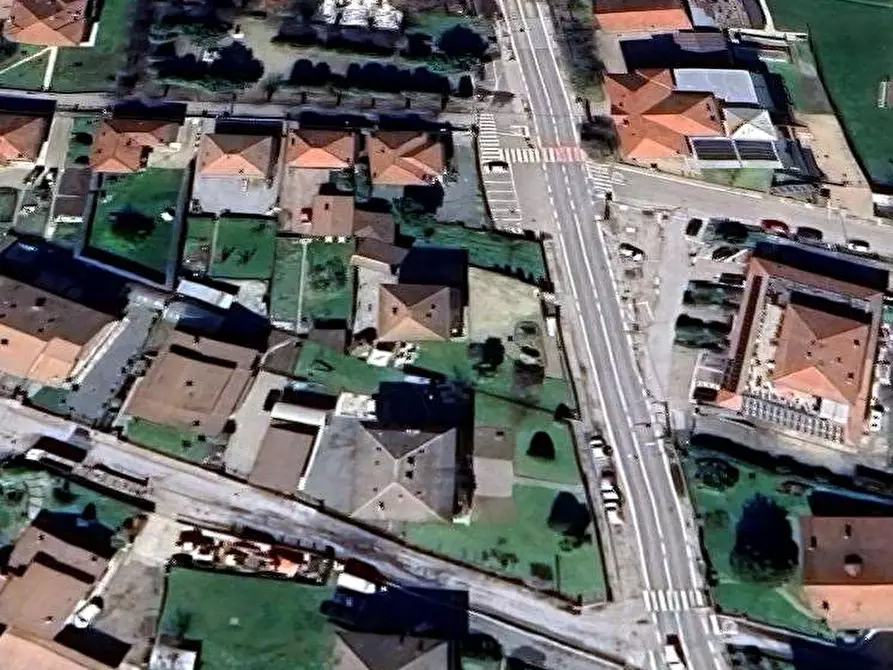 Immagine 17 di Villa in vendita  in Via Torino a Scalenghe