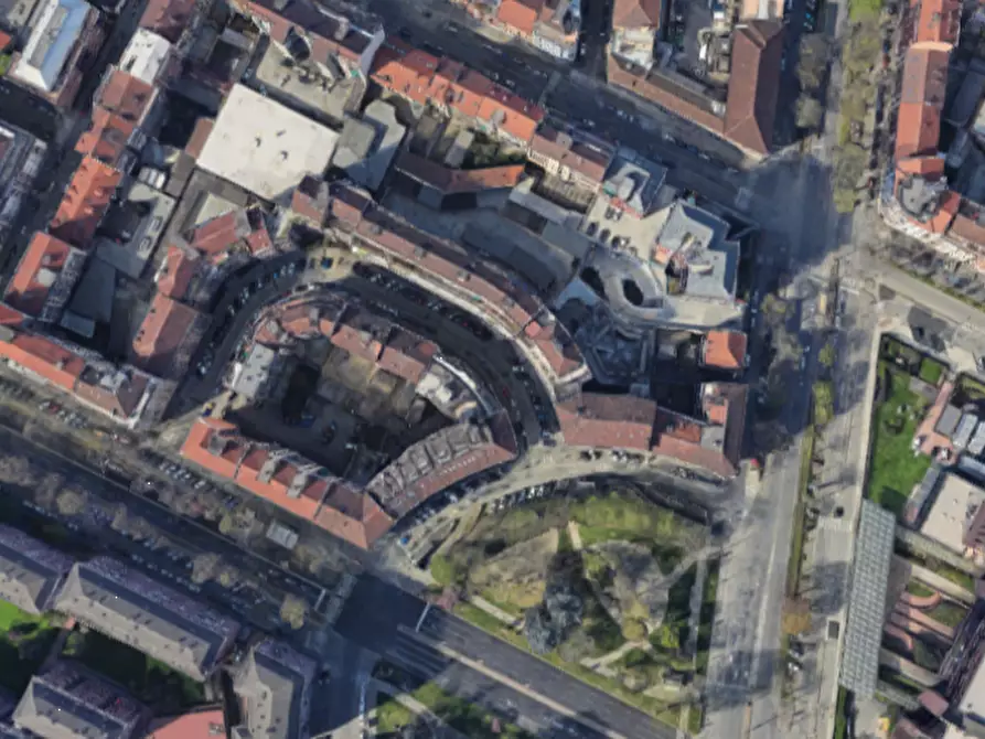 Immagine 4 di Garage in vendita  in Piazza Adriano a Torino