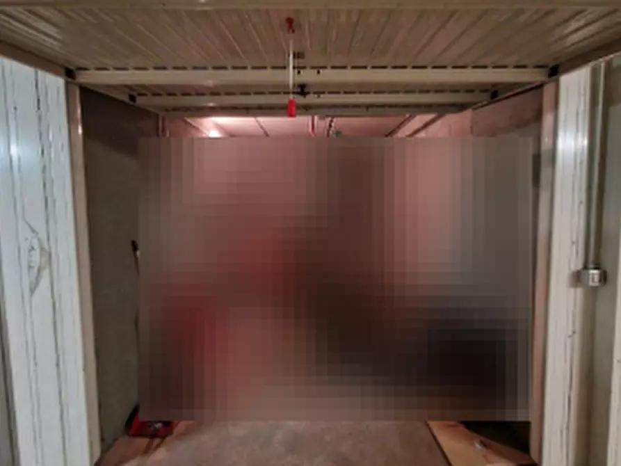 Immagine 1 di Garage in vendita  in Piazza Adriano a Torino