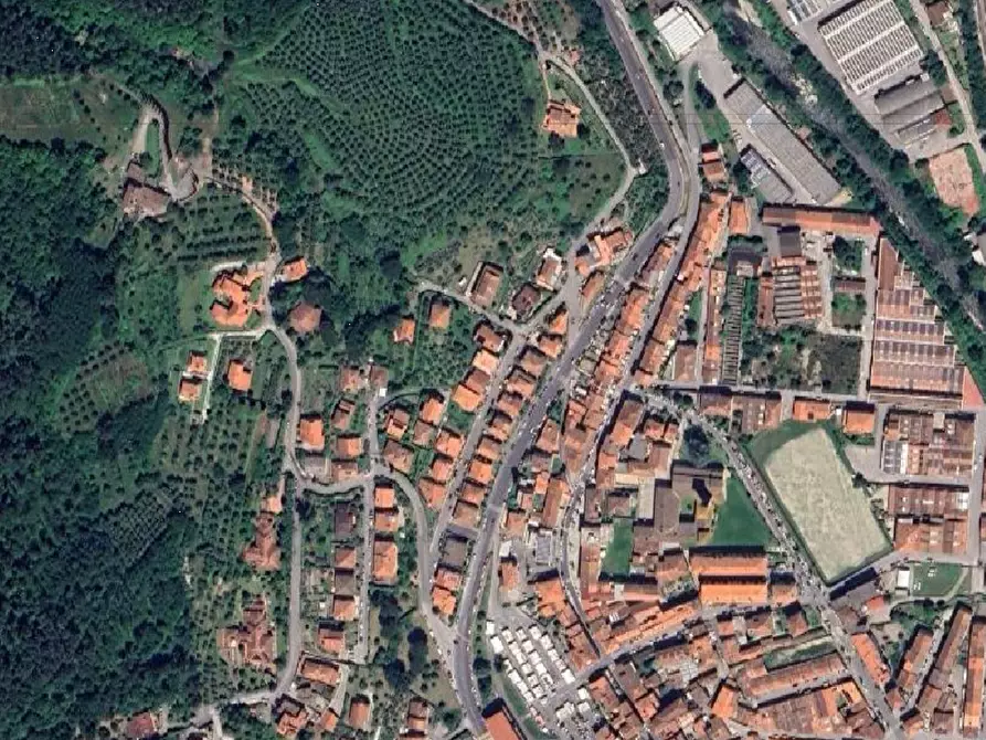 Immagine 20 di Casa indipendente in vendita  in Via Michelangelo Buonarotti a Vaiano