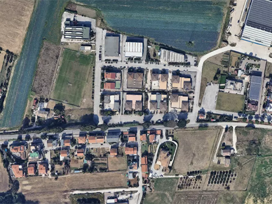 Immagine 3 di Laboratorio in vendita  in Via Lussu a Sant'elpidio A Mare