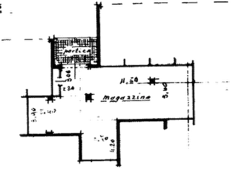 Immagine 5 di Magazzino in vendita  in Via Colotti  a Padova