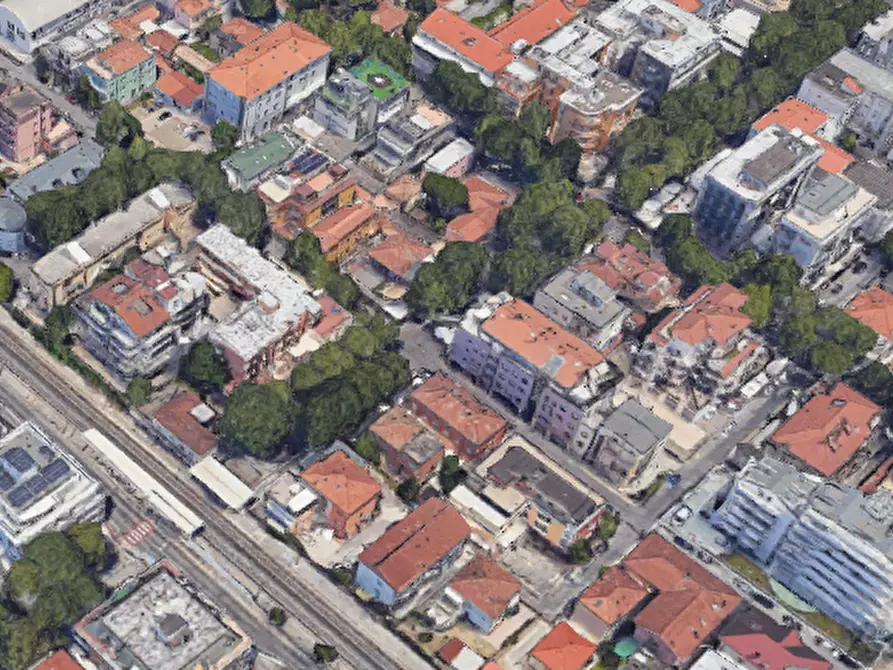 Immagine 1 di Hotel in vendita  in Viale Antonio Locatelli a Rimini