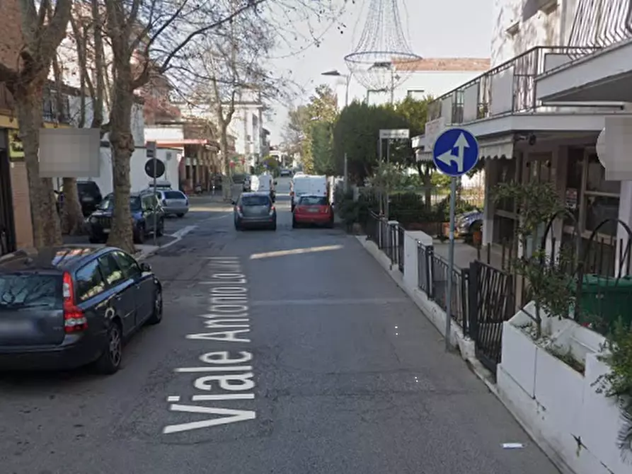 Immagine 8 di Hotel in vendita  in Viale Antonio Locatelli a Rimini
