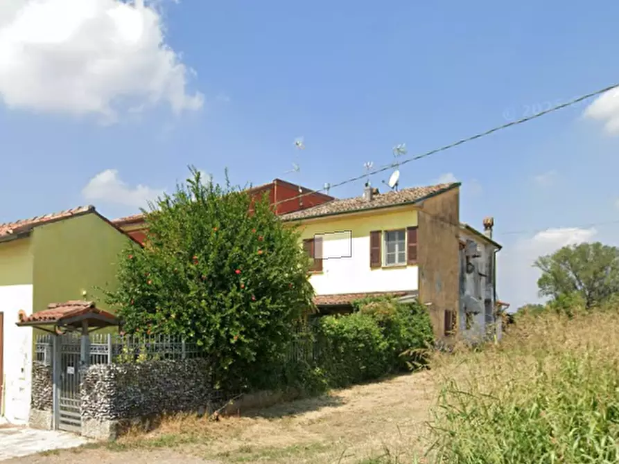 Immagine 10 di Porzione di casa in vendita  in Via Greppo a Monticelli D'ongina