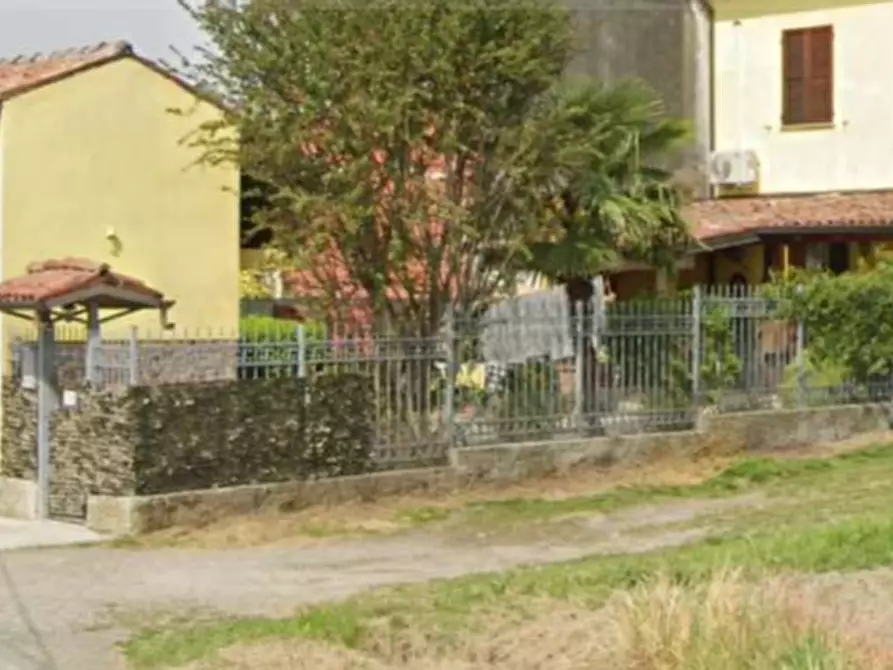 Immagine 15 di Porzione di casa in vendita  in Via Greppo a Monticelli D'ongina