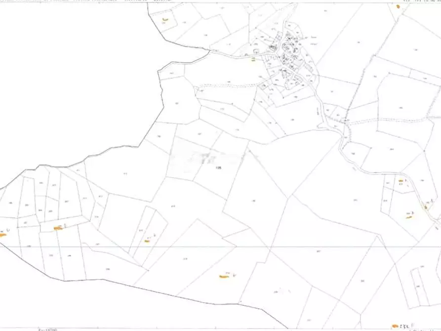 Immagine 20 di Terreno agricolo in vendita  in Località Case Varesi a Pianello Val Tidone