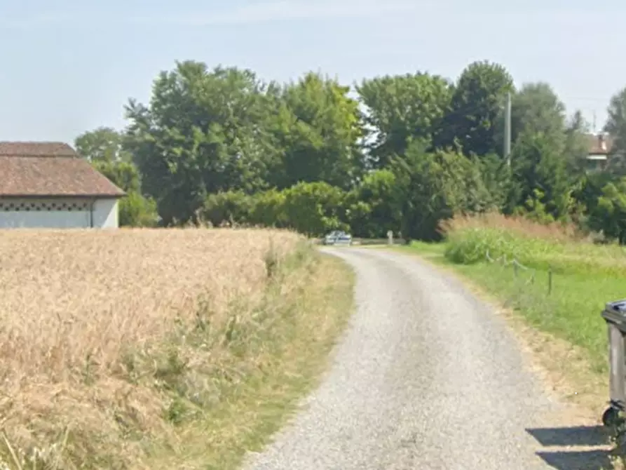 Immagine 11 di Appartamento in vendita  in Strada Misano a Agazzano