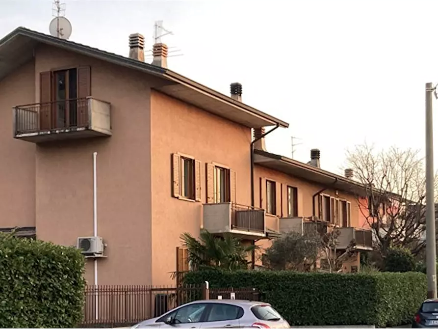 Immagine 1 di Villetta a schiera in vendita  in Via Alcide De Gasperi a Seriate