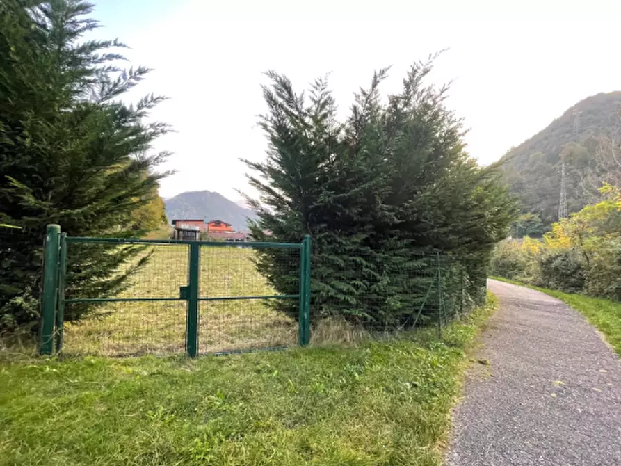 Immagine 11 di Laboratorio in vendita  in Viale Guglielmo Marconi a Villa D'ogna