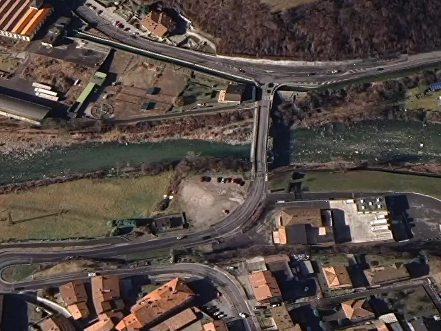 Immagine 15 di Laboratorio in vendita  in Viale Guglielmo Marconi a Villa D'ogna