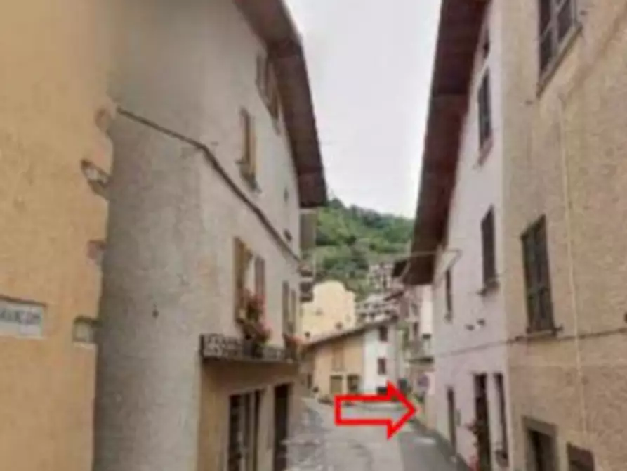 Immagine 3 di Porzione di casa in vendita  in Via Guglielmo Marconi a Pezzaze